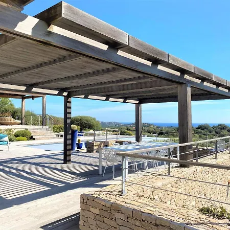 De Luxe Vue Mer Et Piscine Villa *