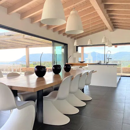 De Luxe Vue Mer Et Piscine Villa Sainte-Lucie de Porto-Vecchio