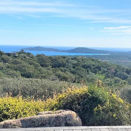 De Luxe Vue Mer Et Piscine Villa *