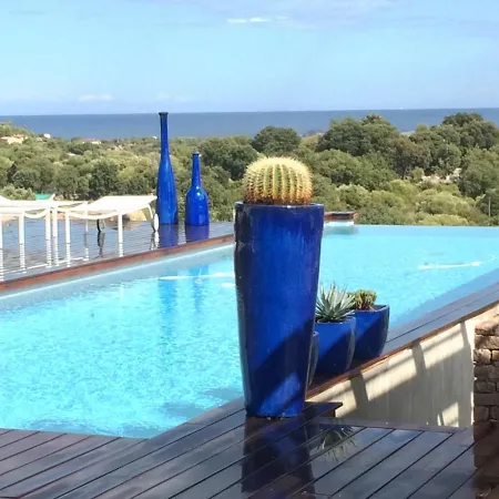 De Luxe Vue Mer Et Piscine