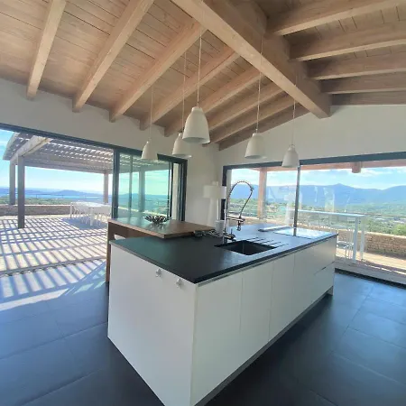 De Luxe Vue Mer Et Piscine Villa Sainte-Lucie de Porto-Vecchio