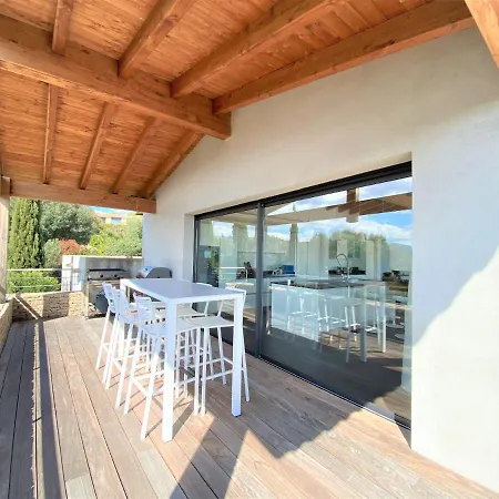 De Luxe Vue Mer Et Piscine Sainte-Lucie de Porto-Vecchio