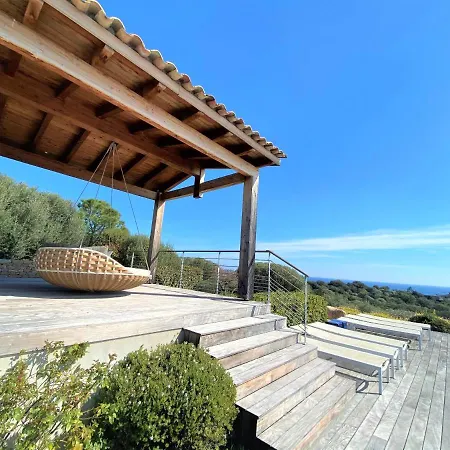 De Luxe Vue Mer Et Piscine Sainte-Lucie de Porto-Vecchio
